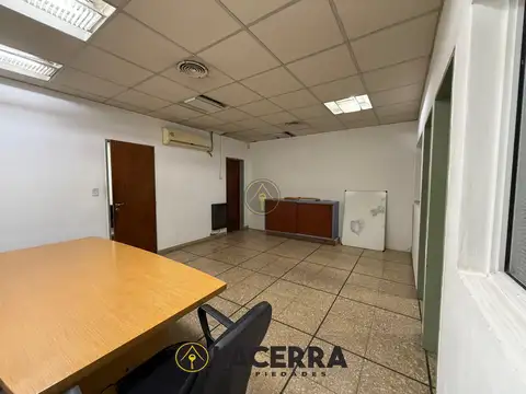 Oficina en Villa Ballester