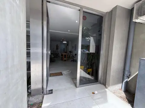 VENTA - Local Comercial al frente con baño. Cordoba y Francia, Rosario