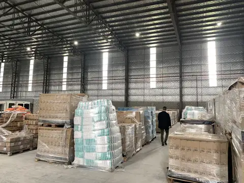 Galpon en Venta en Garin, USD 2.800.000