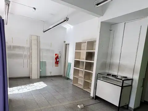 Superí 2400, Piso PB