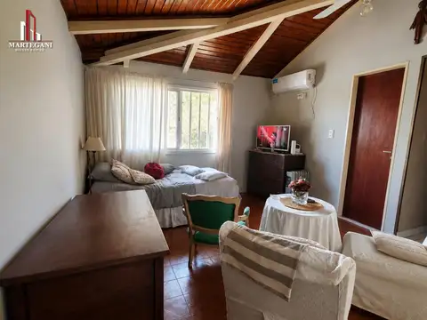 Casa Centenaria a Refaccionar, 4 Dormitorios, Barrio La Cruz, Corrientes Capital