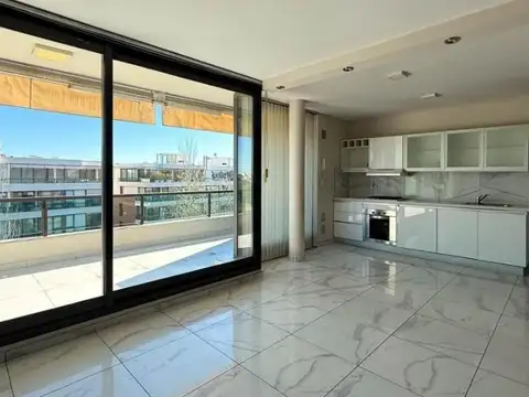 Departamento en Venta en Refinerías, USD 280.000