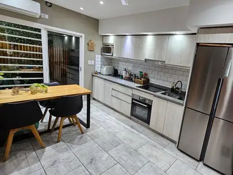 Depto Tipo Casa en Venta 6 años