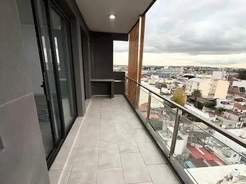 Departamento 4 ambientes con 3 baños