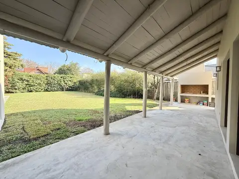 Casa en Alquiler de 3 dormitorios