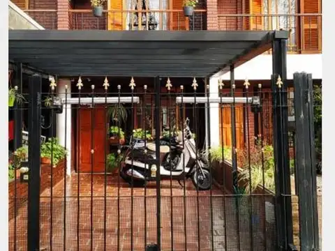 Triplex en Venta en Haedo