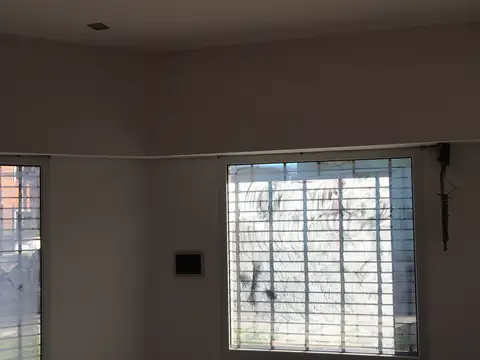 Local en Alquiler en San Nicolás de los Arroyos, $ 420.000