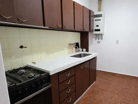 Depto Tipo Casa 2 ambientes con 1 baño