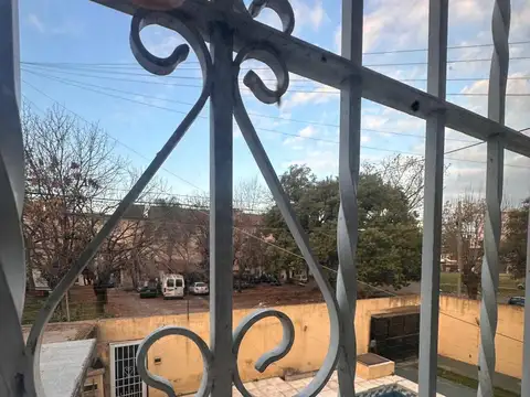 Depto Tipo Casa en Venta de 4 dormitorios
