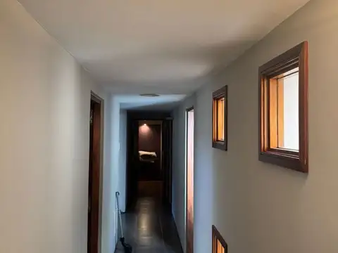 Casa en Alquiler con 1 cochera