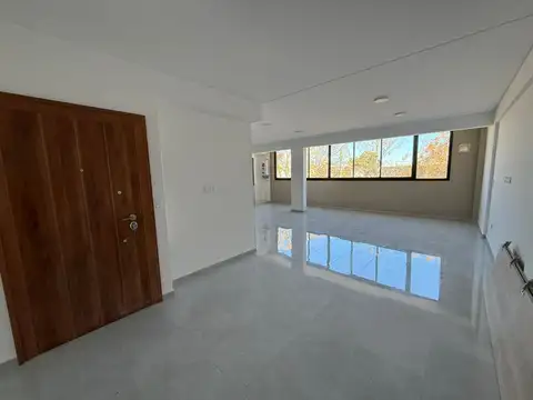 Departamento 4 ambientes con 3 baños