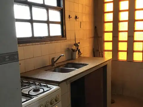 Depto Tipo Casa en Venta 40 años