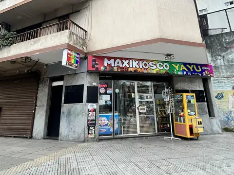 LOCAL en esquina. VENTA