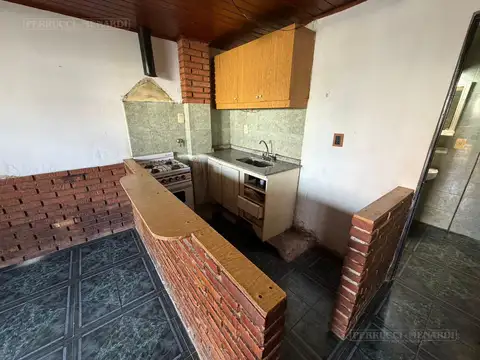 Casa en Venta en Chilavert, USD 100.000