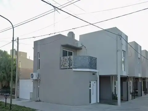 Casa PH en alquiler con todos los servicios!