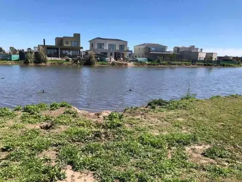 Terreno en Venta 35  mts Fondo