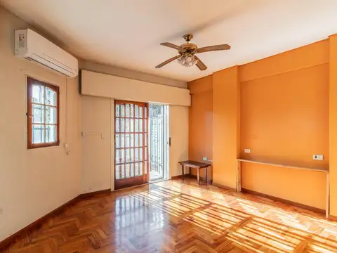 Casa en Venta en Liniers, USD 375.000