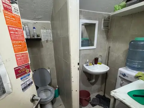 Local en Alquiler en Flores, USD 3.000