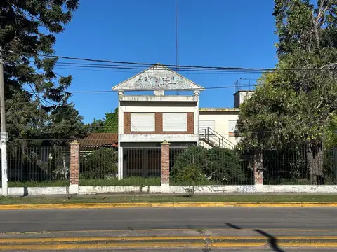 Oficina en Venta en Moreno, USD 3.700.000