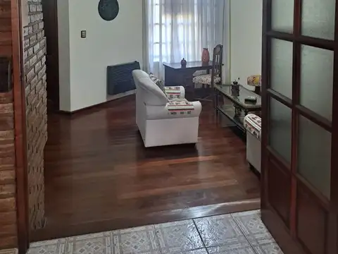 Casa en Venta en Lomas De San Martin, USD 175.000