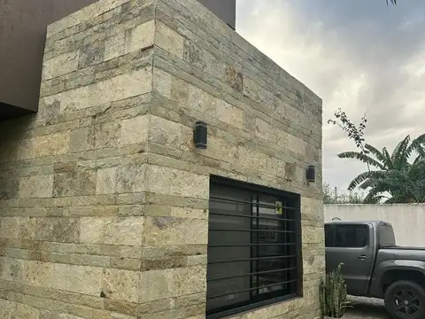 IMPECABLE CASA CON PISCINA EN VENTA SOBRE LOTE DE 1000 METROS EN RANELAGH