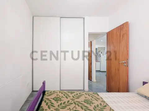 Depto Tipo Casa en Venta en Centro, USD 33.000