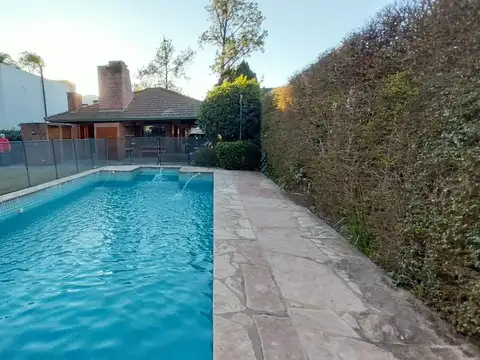 VENTA CASA 4 AMBIENTES LOTE INTERNO PILETA PARRILLA MASCHWITZ CLUB COUNTRY APTO CREDITO PERMUTA