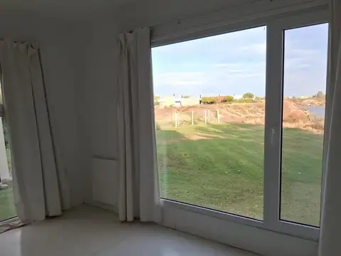 Casa en Venta en Mari Menuco, USD 155.000