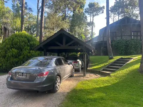 Casa en venta en Cariló Coihue 406