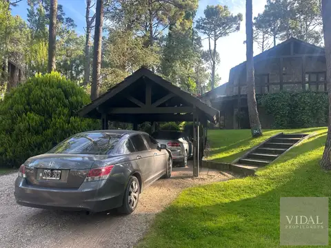 Casa en venta en Cariló Coihue 406