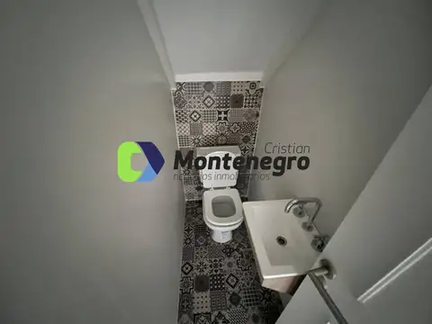 Depto Tipo Casa en Alquiler en Berazategui, $ 700.005