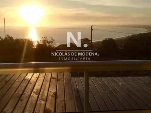 Departamento en la bahía de Punta Ballena.