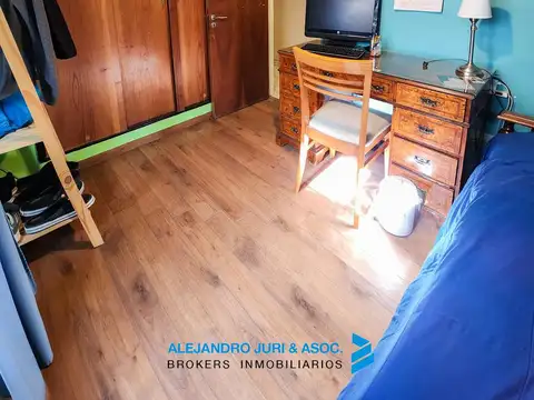 Constitución 1511 - Increíble Casa de 3 Dormitorios con Cochera y Patio