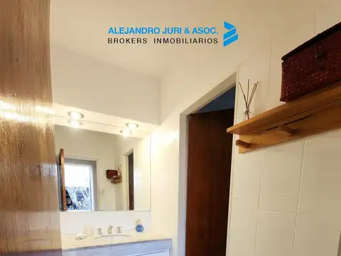 Constitución 1511 - Increíble Casa de 3 Dormitorios con Cochera y Patio