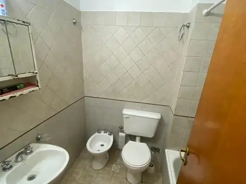 DEPARTAMENTO 3 AMBIENTES CON COCHERA Y BALCON