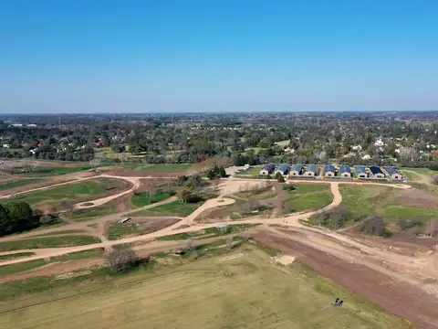 Lote en venta al arroyo en El Tilbury- Pilará