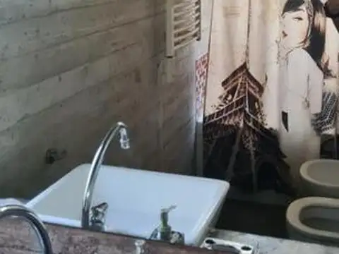 Casa 3 ambientes con 1 baño