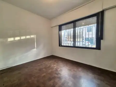 Casa 2 ambientes con 1 baño