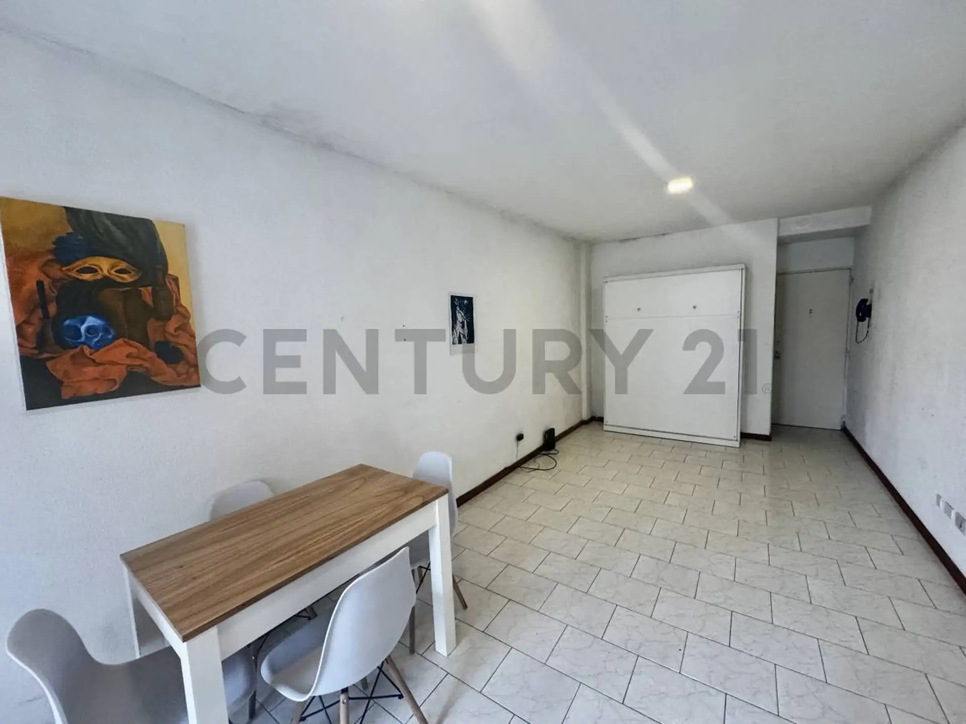 Departamento de un ambiente al frente zona Plaza Mitre