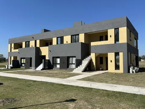 FINANCIACIÓN!!! Departamento 3 Amb en  Venta Medal Country Club Condominios al Golf