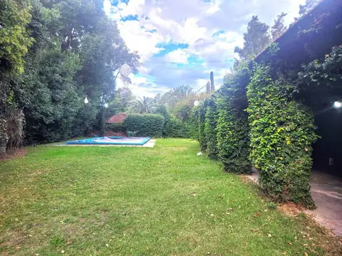 VENTA CASAQUINTA PILETA BUENA ZONA de MORENO