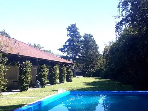 VENTA CASAQUINTA PILETA BUENA ZONA de MORENO