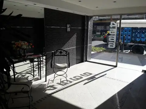 Av. San Martín al 4500 9ºA