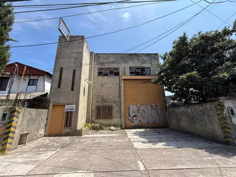 Galpón En Venta A 50 mts. Av. Presidente Peron - Haedo, Moron *Reservado*