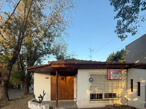 Casa 3 ambientes con 1 baño