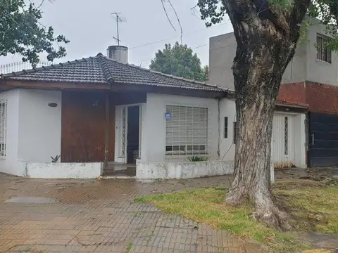Maestra Catalina Rodriguez 802 Lomas De Zamora