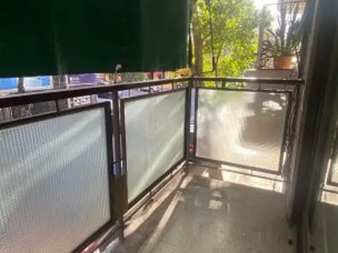 Vidal 2500, Piso 1