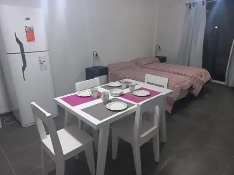Departamento monoambiente amoblado y equipado a full al frente con balcón terraza