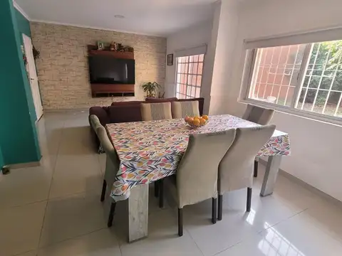 Depto Tipo Casa 3 ambientes con 1 baño
