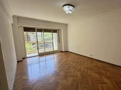 Departamento en venta - 3 Dormitorios 2 Baños - San Cristóbal